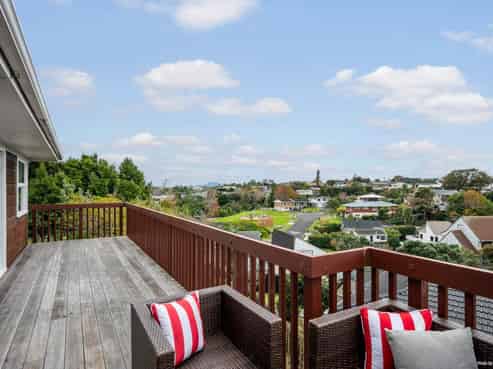 6 Pickwick Parade, Mellons Bay