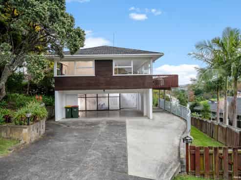 6 Pickwick Parade, Mellons Bay