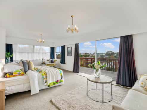 6 Pickwick Parade, Mellons Bay