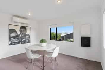 76 Oranga Street, Westown