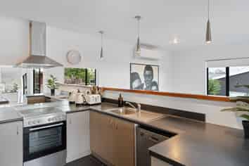 76 Oranga Street, Westown