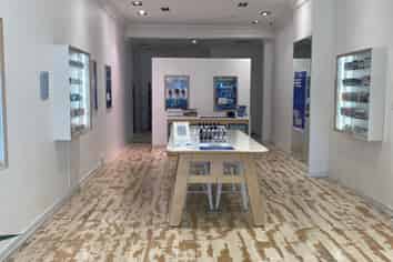 Prime Position On George Street - Golden Block