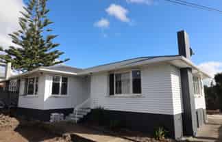 11 Barrys Road, Glendene