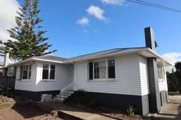 11 Barrys Road, Glendene