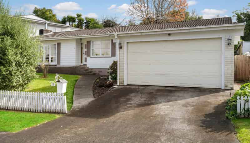 6 Bacot Place, Howick