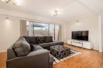 2A Cromdale Avenue, Highland Park