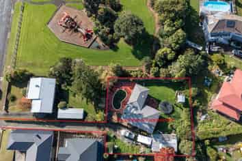 27 Kaikoura Street, Henderson