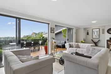 34 Maori Hut Road, Red Beach