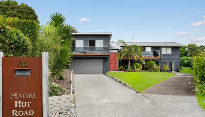 34 Maori Hut Road, Red Beach