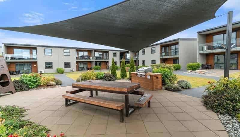 16 Monaco Drive, Cromwell