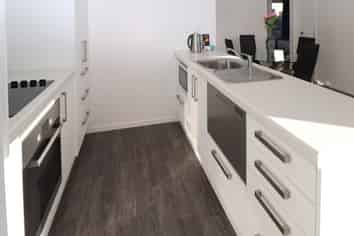 2/5 Jones Crescent, Melville