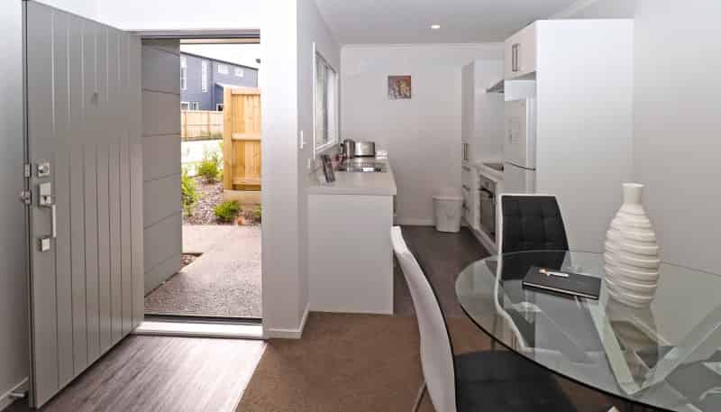 4/5 Jones Crescent, Melville