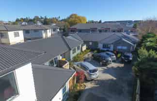 6/5 Jones Crescent, Melville