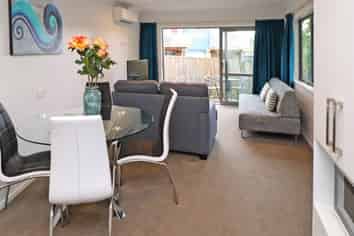 6/5 Jones Crescent, Melville