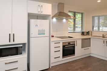 6/5 Jones Crescent, Melville