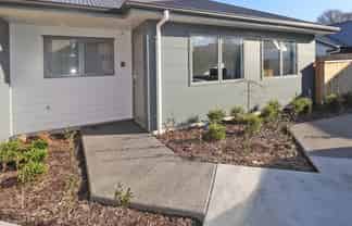 3/5 Jones Crescent, Melville