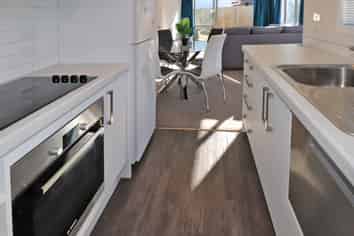 3/5 Jones Crescent, Melville