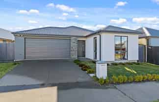 2 Strone Close, Broomfield