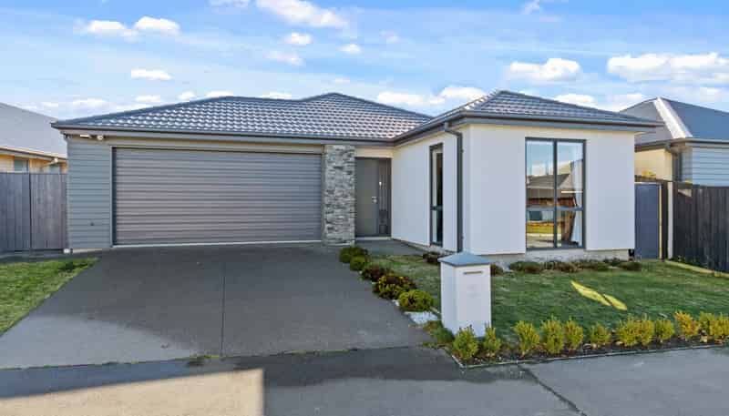 2 Strone Close, Broomfield