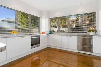 396 Pt Chevalier Road, Point Chevalier