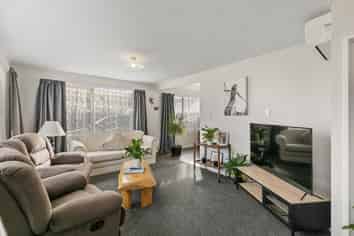 2/69 Miro Street, Trentham