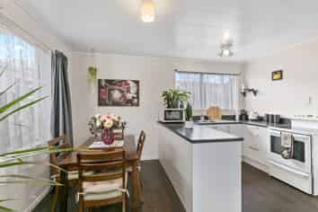 2/69 Miro Street, Trentham