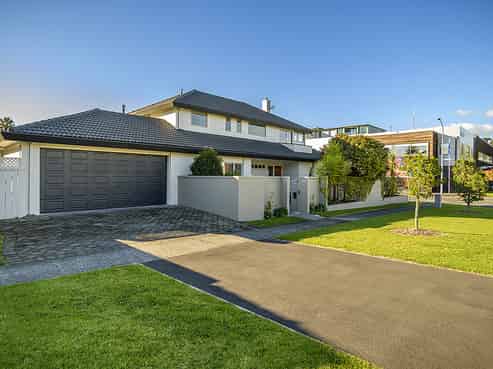 23 Willow Street, Tauranga Central