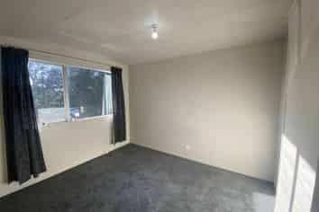 17A Tauhinu Road, Greenhithe