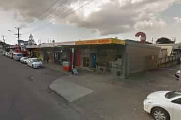 Roskill Retail with Street Frontage!