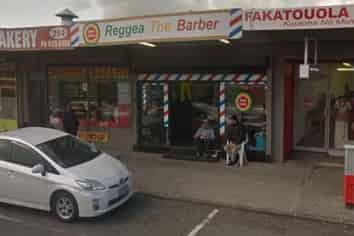Roskill Retail with Street Frontage!