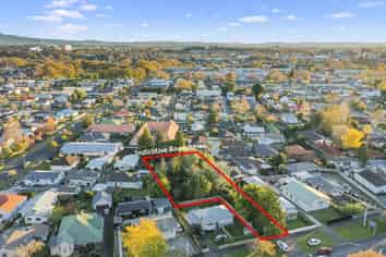 201 Galloway Street, Hamilton East