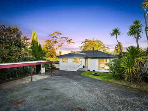 14 Albemarle Place, Massey