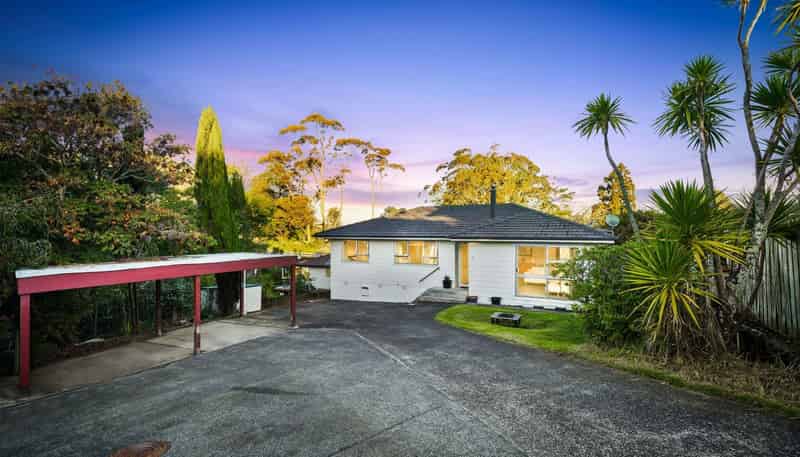 14 Albemarle Place, Massey