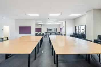 Smart & Sunny Office