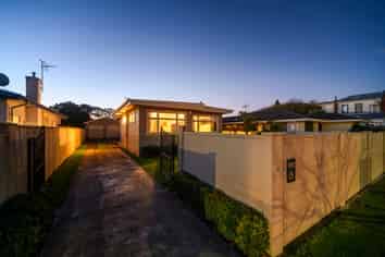 30 Guy Avenue, Takaro