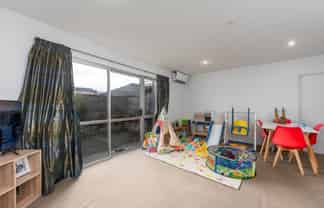 2/149 Clarence Street, Riccarton