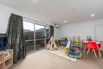 2/149 Clarence Street, Riccarton