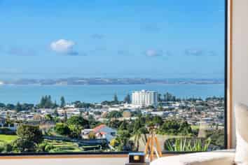 10 Waldorf Crescent, Orewa