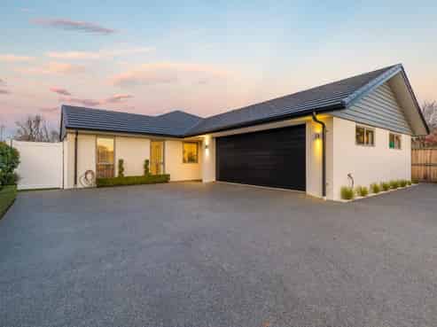 63 Chartwell Street, Burwood