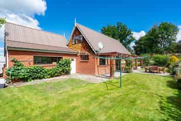 4 Strode Avenue, Naseby