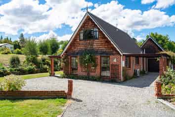 4 Strode Avenue, Naseby