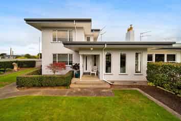 331 High Street, Hawera