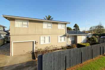 320 Bucklands Beach Road, Bucklands Beach