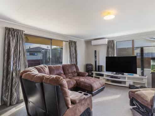 2/19 Arthur Crescent, Hilltop