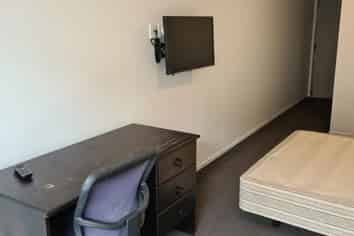 Room A/4/81 Normandy Avenue, Melville