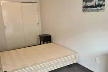 Room A/4/81 Normandy Avenue, Melville