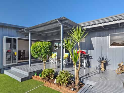 300 Ocean Road, Whangamata