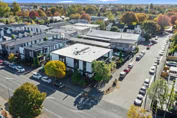 66m2* Warm, Sunny Ground Floor Office