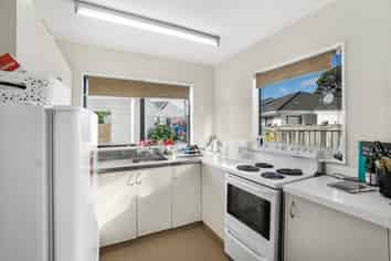 3/24 Mason Street, Moera