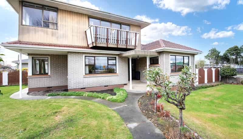 902 Avonside Drive, Avondale